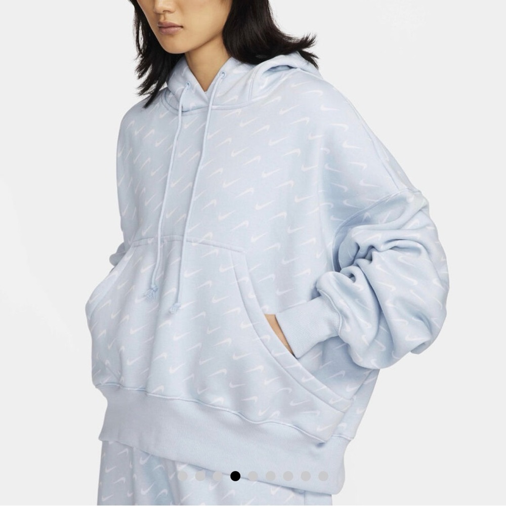 Nike Sportswear Phoenix Fleece Over-Oversized Printed Hoodie - Picture 3 of 8